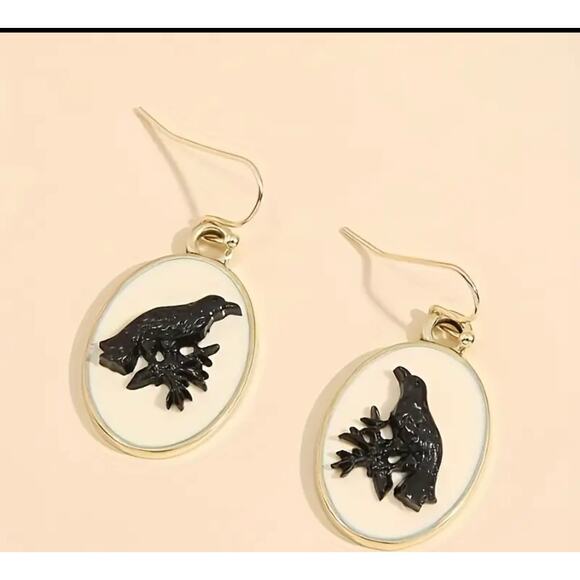 Black Crow Earrings Brass Finishing Oval Goth Grunge Retro Gothic Bird - Picture 2 of 7